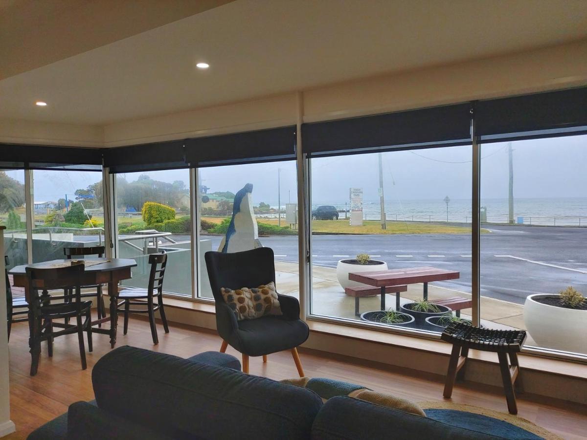 Empty Nest Apartment Penguin Exterior foto